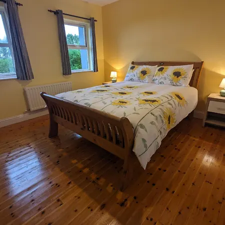 Peaceful Family Near بيت للعطل دينغل