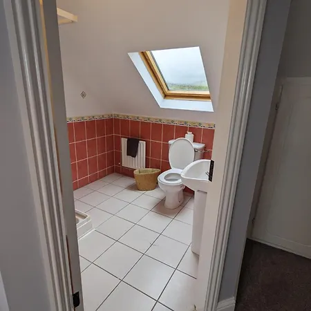 Peaceful Family Near Feriehus Dingle