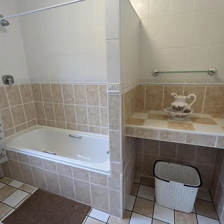 Peaceful Family Near بيت للعطل *